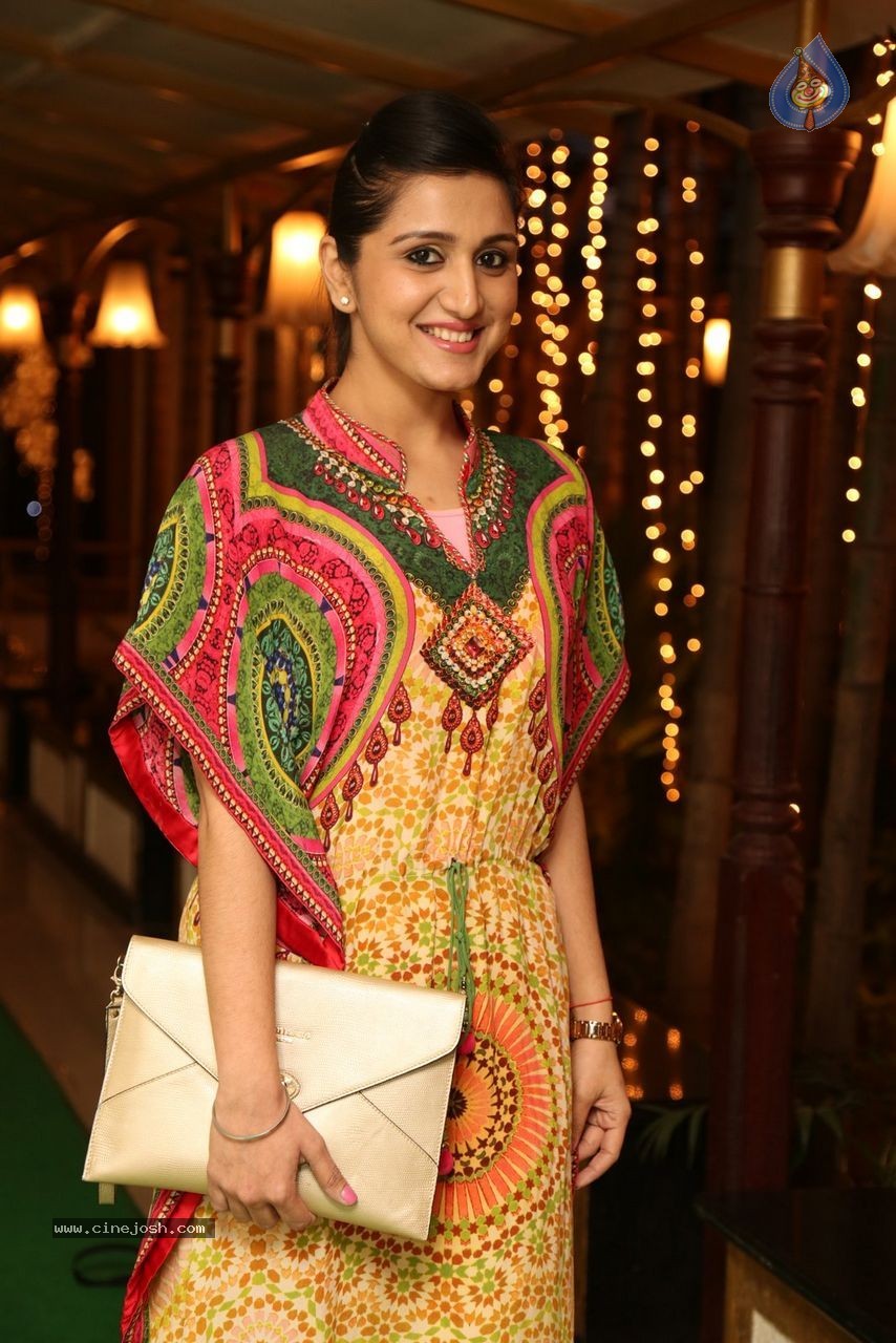 Koyal Chandak Birthday Party - 57 / 160 photos