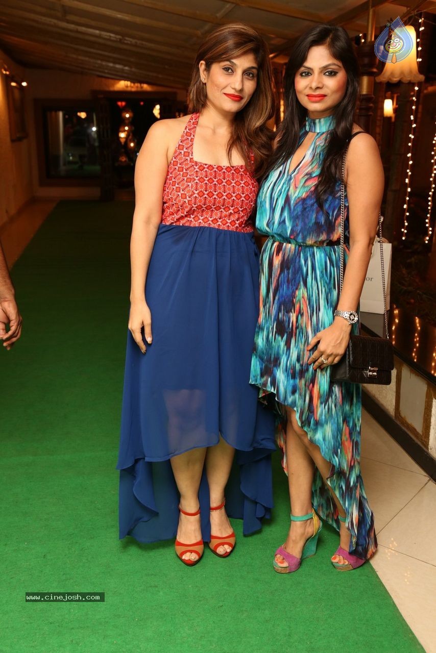 Koyal Chandak Birthday Party - 67 / 160 photos
