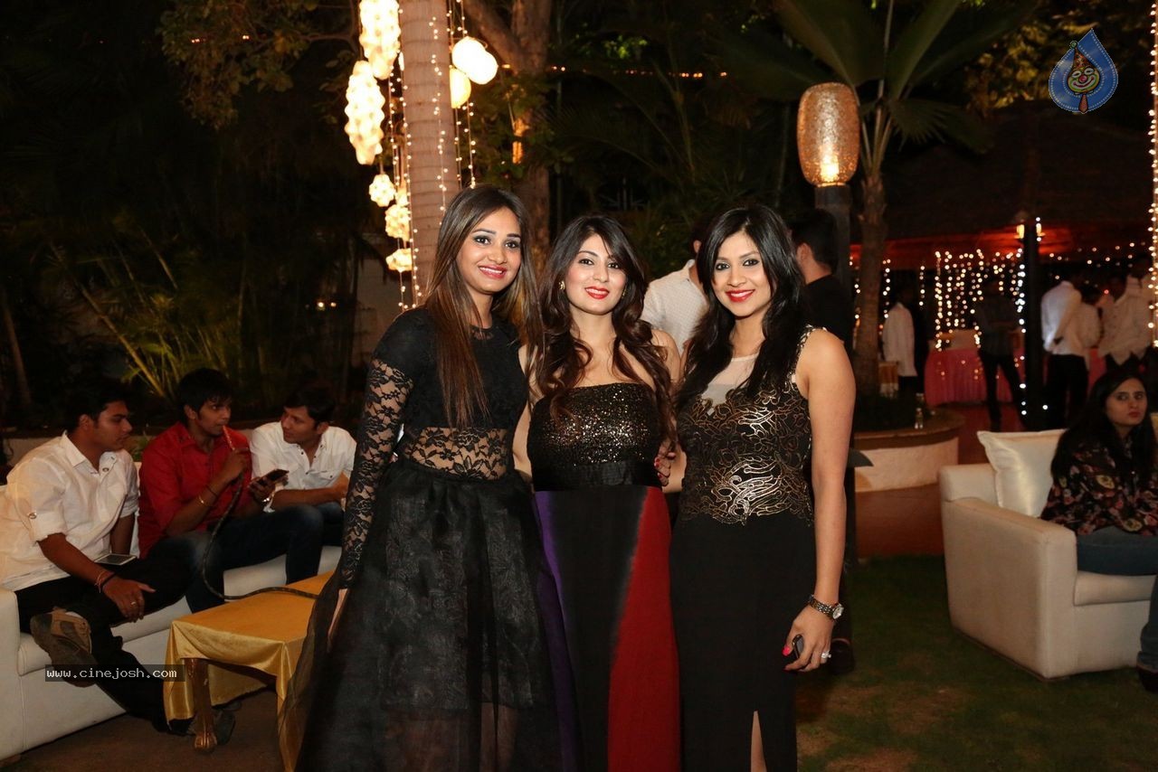 Koyal Chandak Birthday Party - 84 / 160 photos