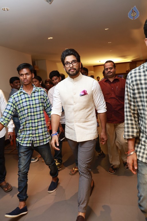 Krish - Ramya Wedding Photos 2 - 53 / 73 photos