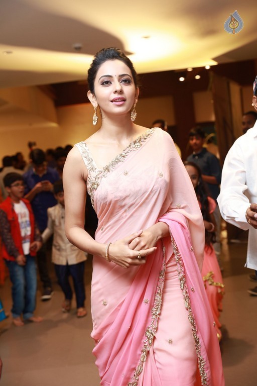 Krish - Ramya Wedding Photos 3 - 39 / 57 photos