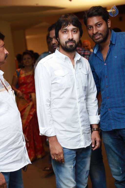 Krish - Ramya Wedding Photos 4 - 37 / 164 photos