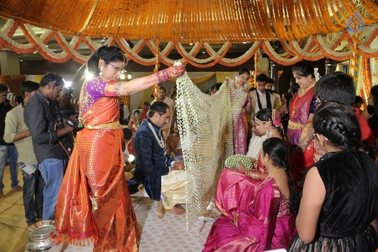 Krish - Ramya Wedding Photos 4 - 79 / 164 photos