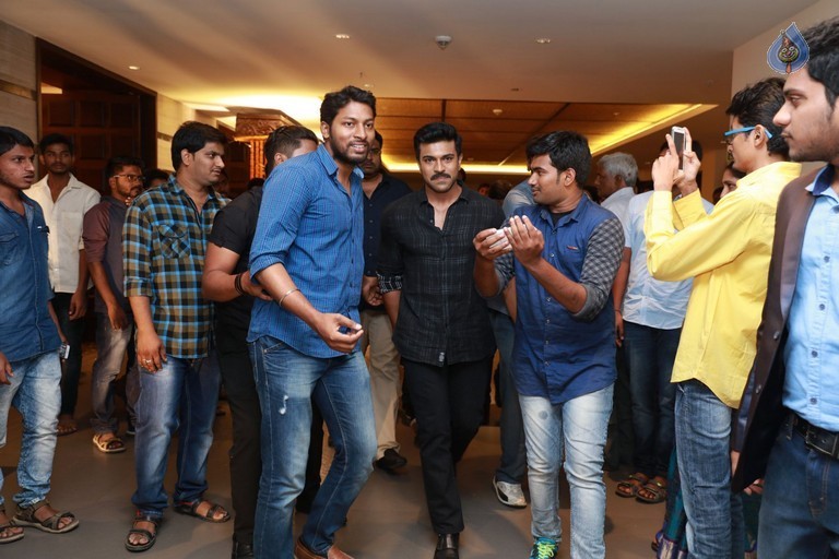 Krish - Ramya Wedding Photos 5 - 8 / 31 photos