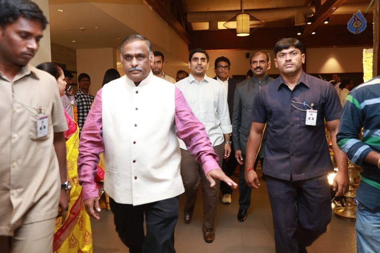 Krish - Ramya Wedding Photos 5 - 19 / 31 photos