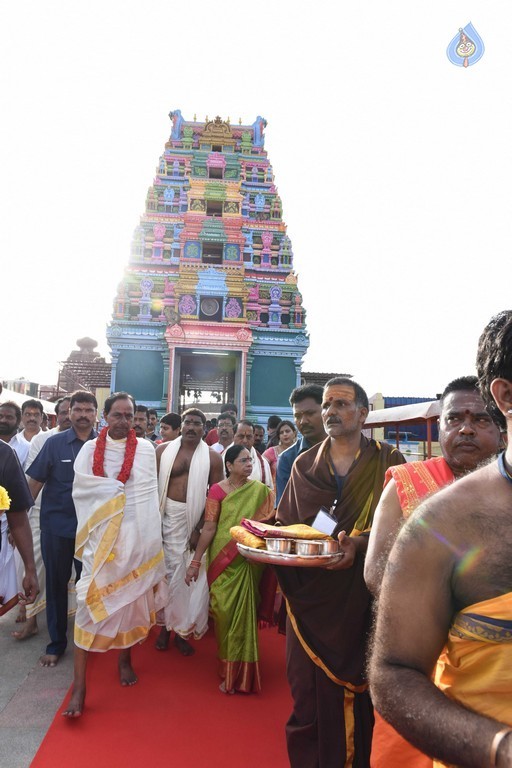 Krishna Pushkaralu 2016 at Telangana  - 17 / 68 photos