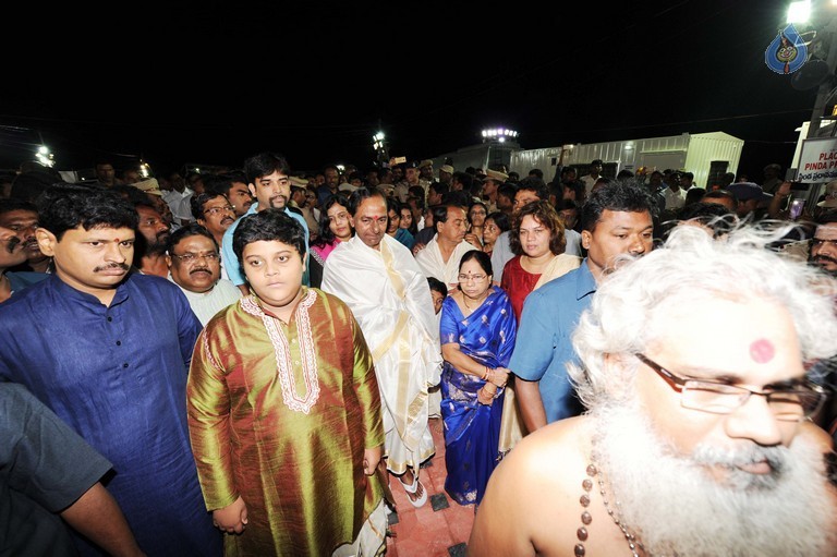 Krishna Pushkaralu 2016 at Telangana  - 24 / 68 photos