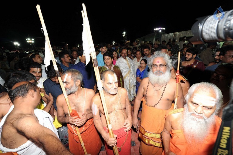 Krishna Pushkaralu 2016 at Telangana  - 28 / 68 photos