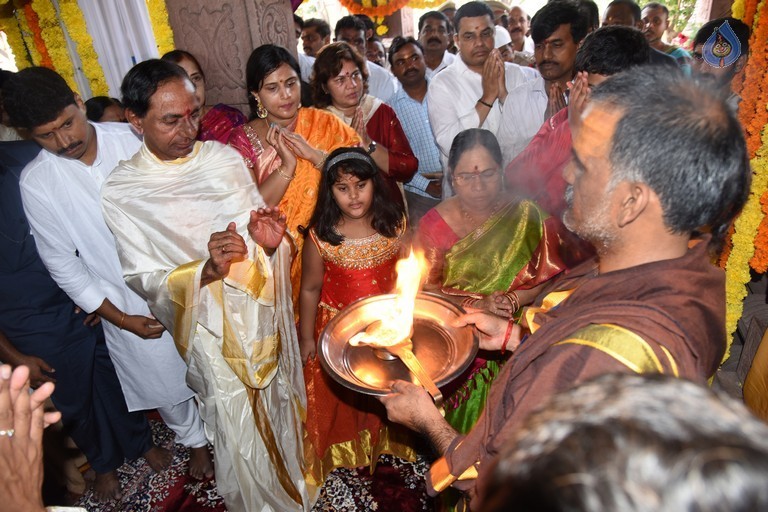 Krishna Pushkaralu 2016 at Telangana  - 40 / 68 photos