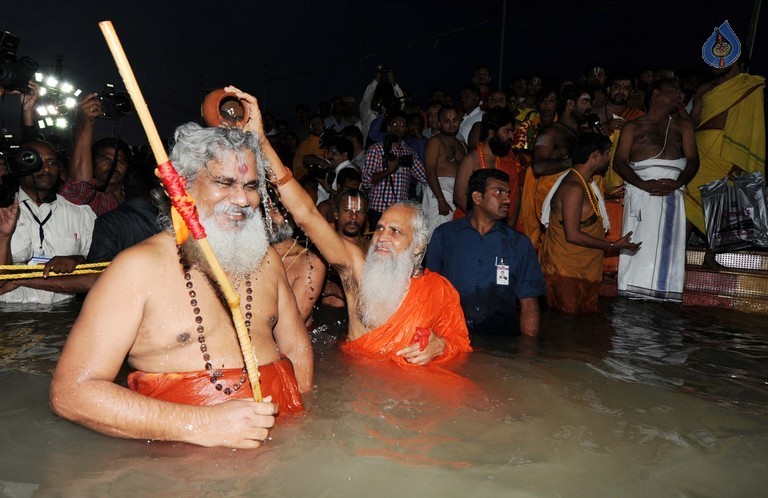 Krishna Pushkaralu 2016 at Telangana  - 56 / 68 photos