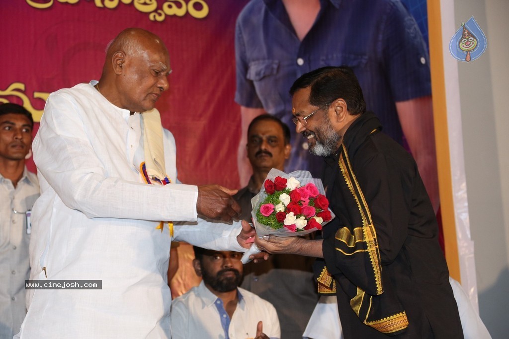 KV Reddy Award Presentation to Sukumar - 1 / 194 photos