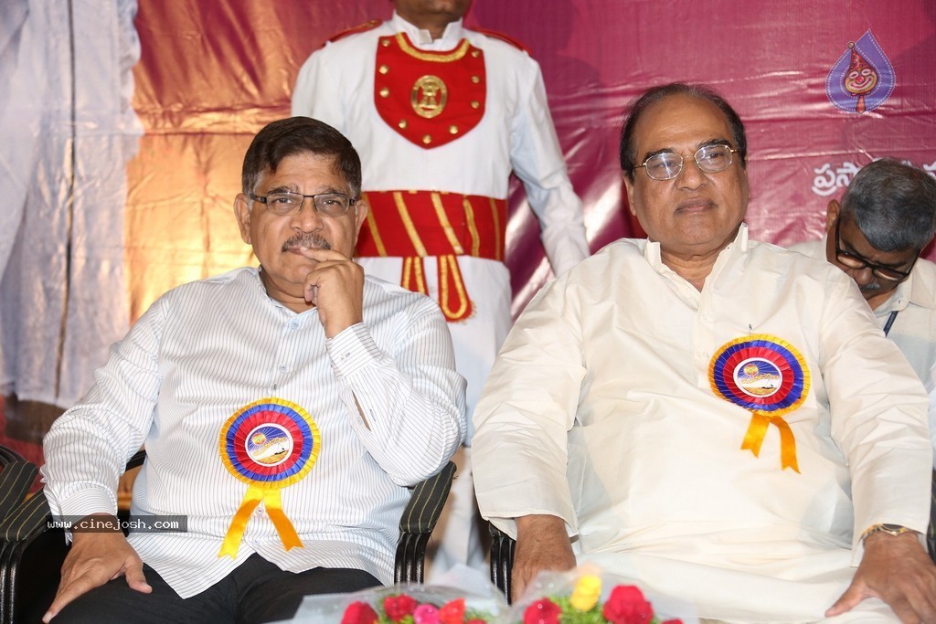 KV Reddy Award Presentation to Sukumar - 3 / 194 photos