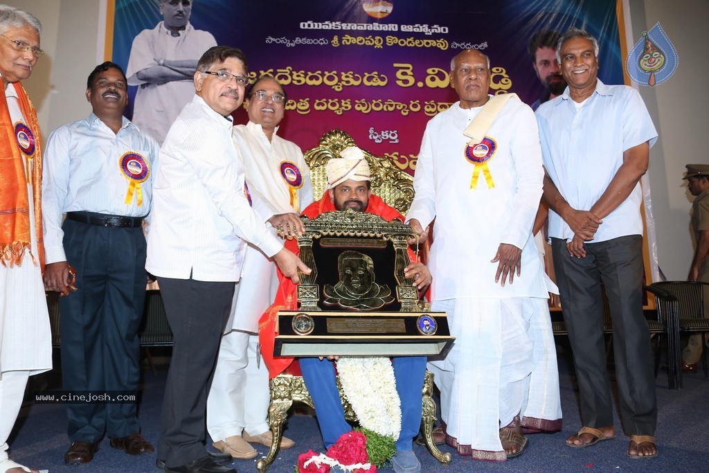 KV Reddy Award Presentation to Sukumar - 8 / 194 photos