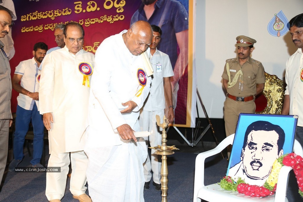 KV Reddy Award Presentation to Sukumar - 14 / 194 photos