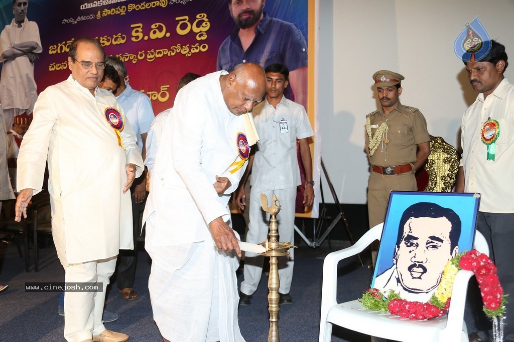 KV Reddy Award Presentation to Sukumar - 21 / 194 photos