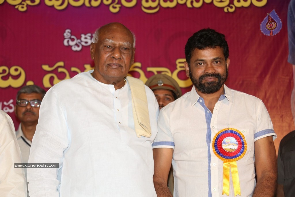 KV Reddy Award Presentation to Sukumar - 48 / 194 photos