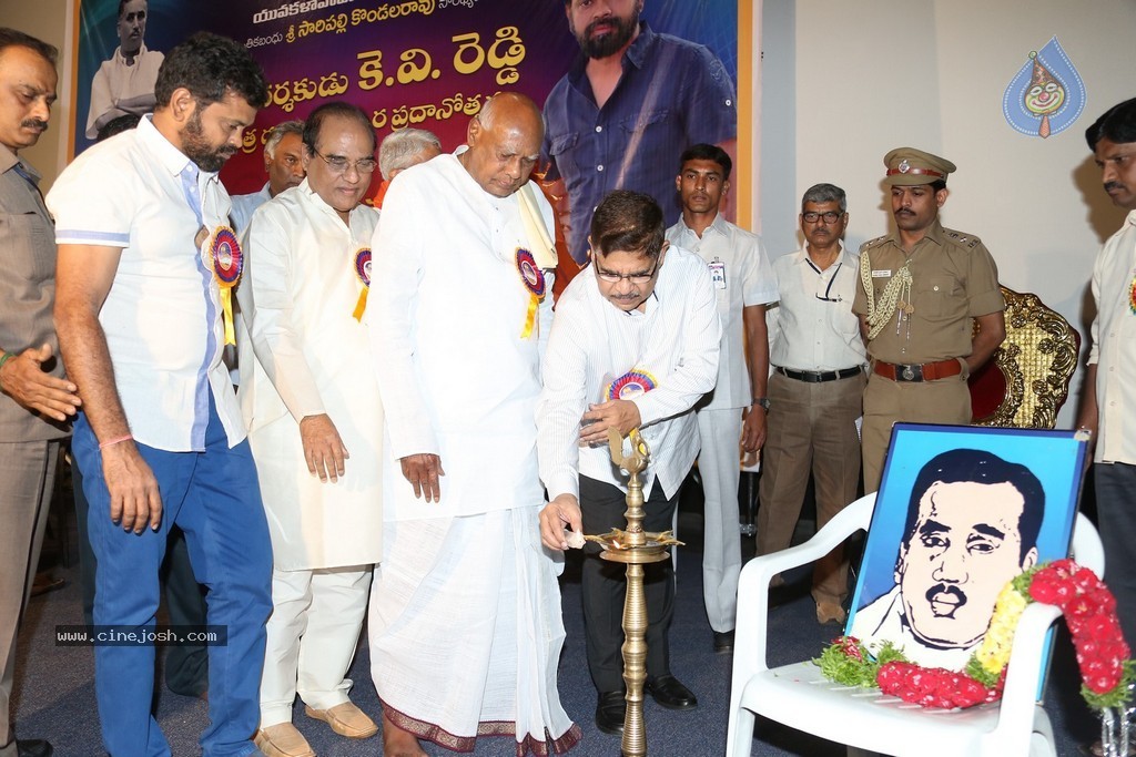 KV Reddy Award Presentation to Sukumar - 50 / 194 photos