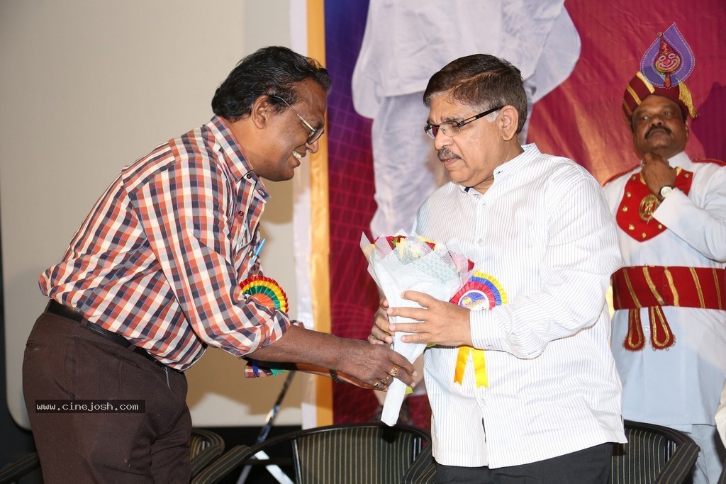 KV Reddy Award Presentation to Sukumar - 85 / 194 photos