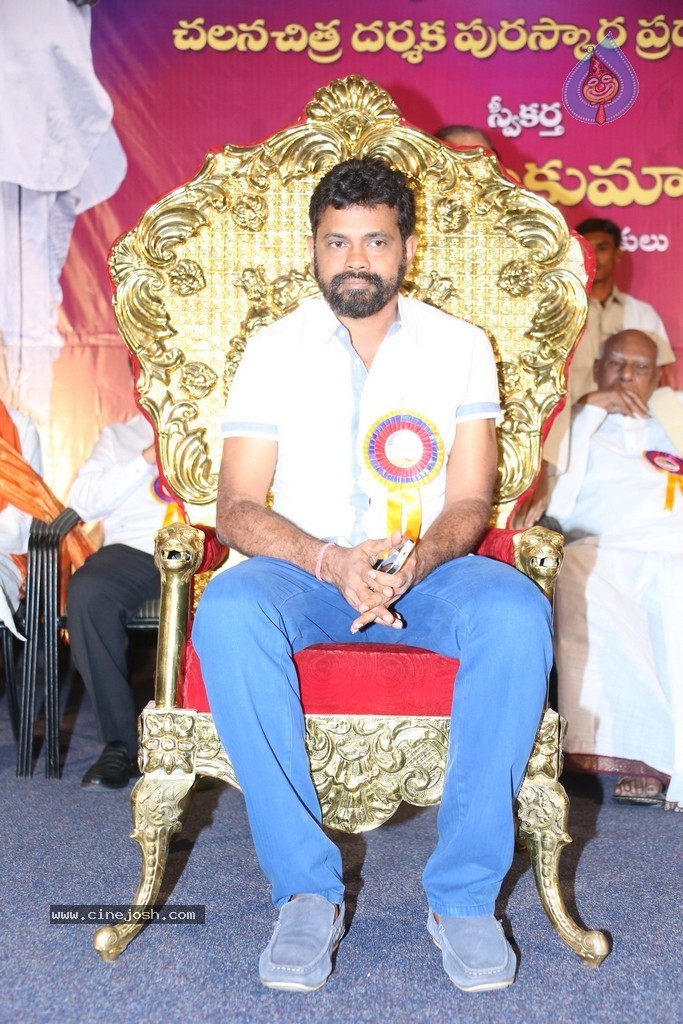 KV Reddy Award Presentation to Sukumar - 105 / 194 photos