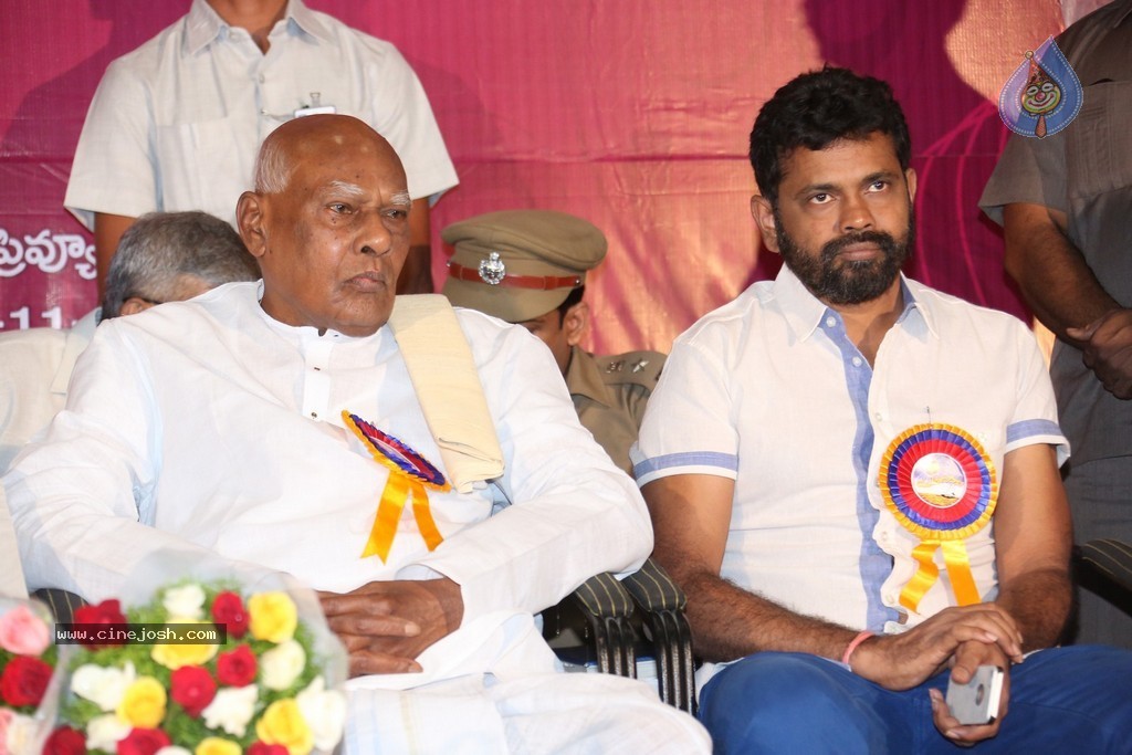 KV Reddy Award Presentation to Sukumar - 176 / 194 photos