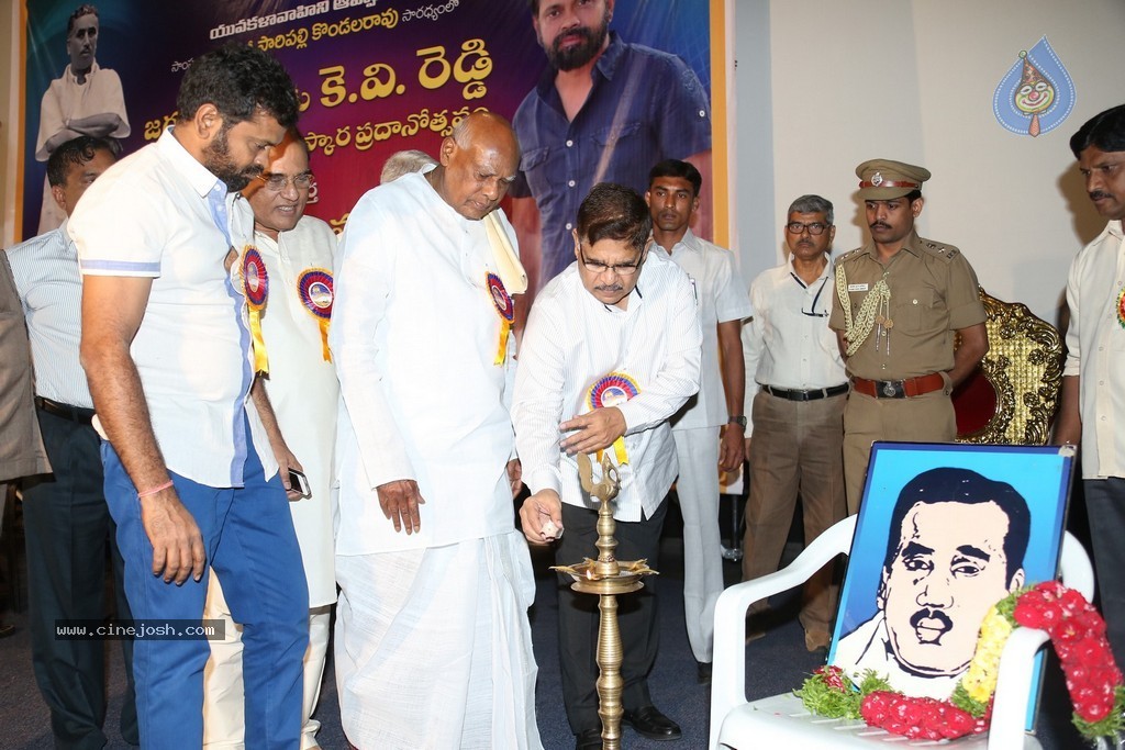 KV Reddy Award Presentation to Sukumar - 182 / 194 photos