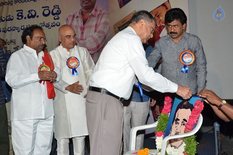 KV Reddy award to Gunasekhar - 21 / 52 photos