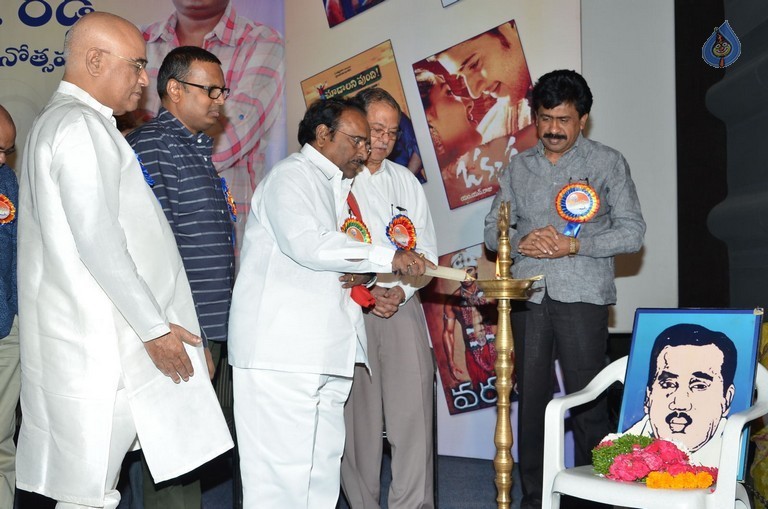 KV Reddy award to Gunasekhar - 35 / 52 photos
