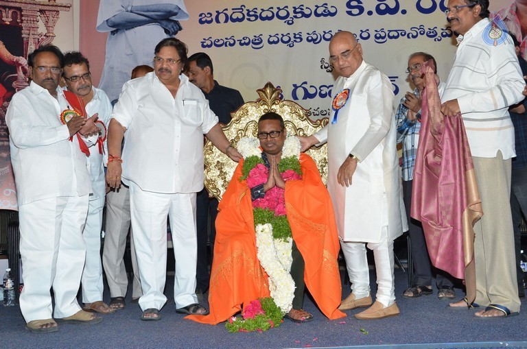 KV Reddy award to Gunasekhar - 48 / 52 photos