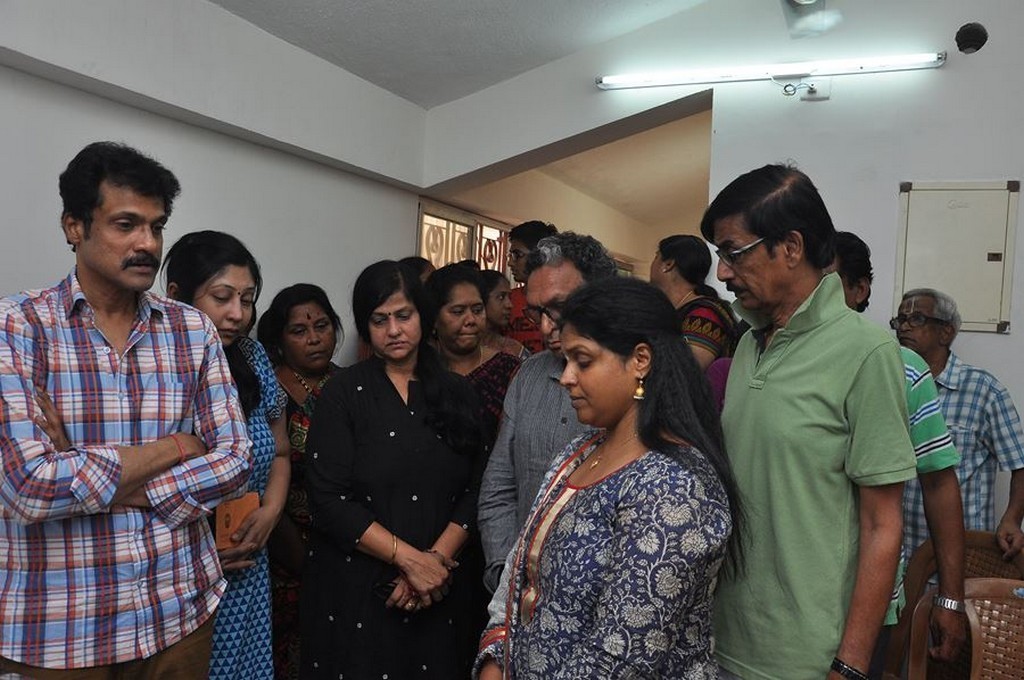 Last Respects to Actress Jyothi Lakshmi - 13 / 16 photos