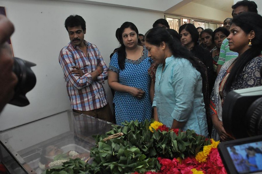 Last Respects to Actress Jyothi Lakshmi - 15 / 16 photos