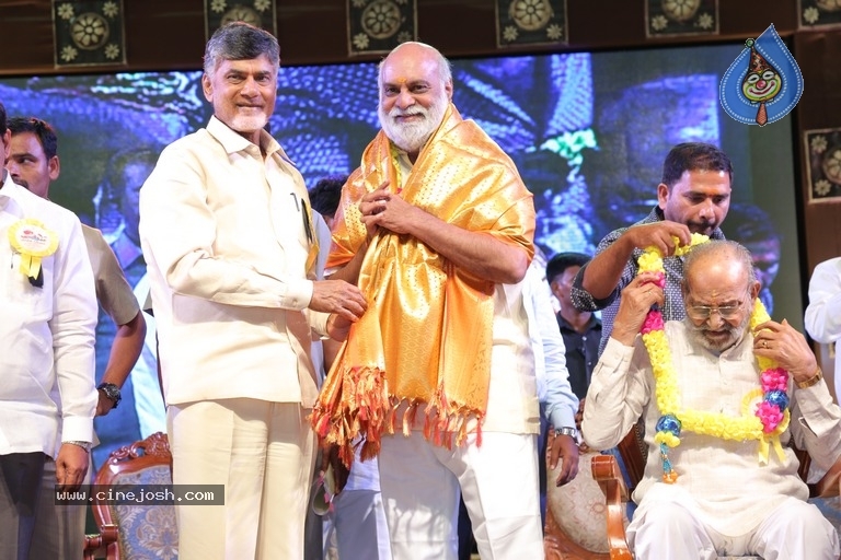 Lepakshi Utsavam 2018 Day 01 - 24 / 38 photos