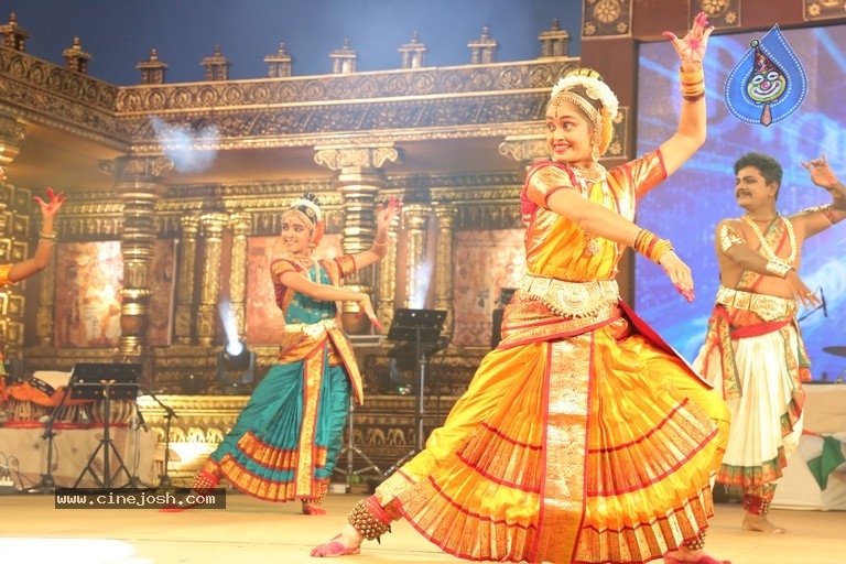 Lepakshi Utsavam 2018 Day 02 - 5 / 36 photos