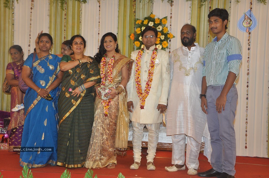 Lyricist Piraisudan Daughter Wedding Reception - 33 / 122 photos