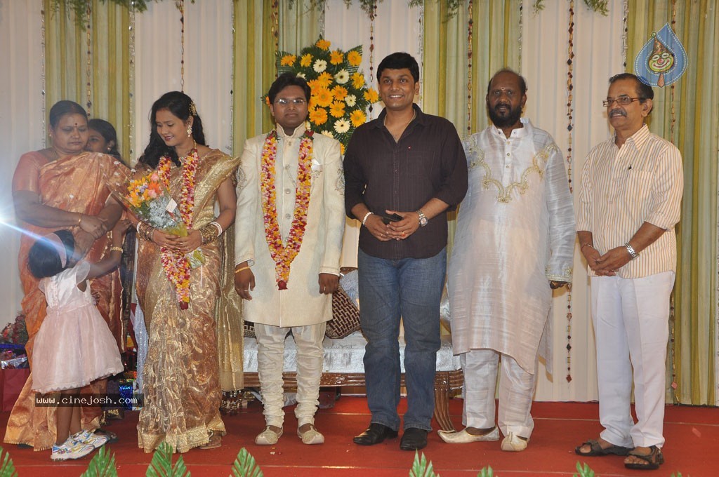 Lyricist Piraisudan Daughter Wedding Reception - 36 / 122 photos
