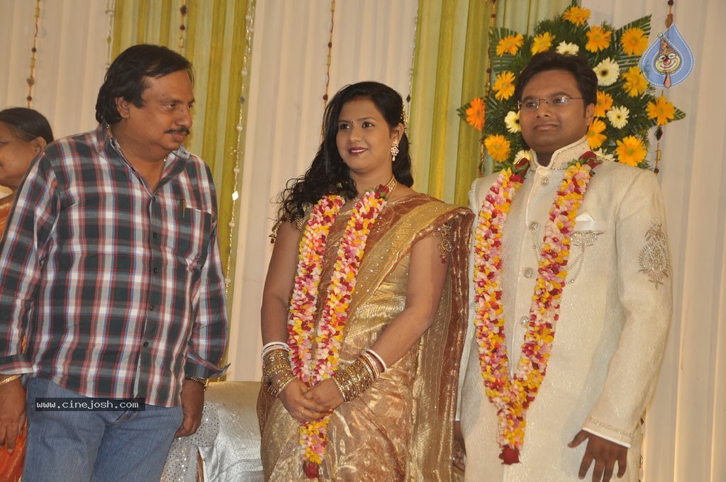 Lyricist Piraisudan Daughter Wedding Reception - 59 / 122 photos