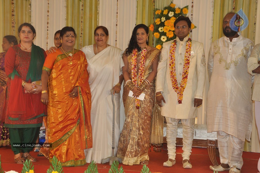Lyricist Piraisudan Daughter Wedding Reception - 71 / 122 photos