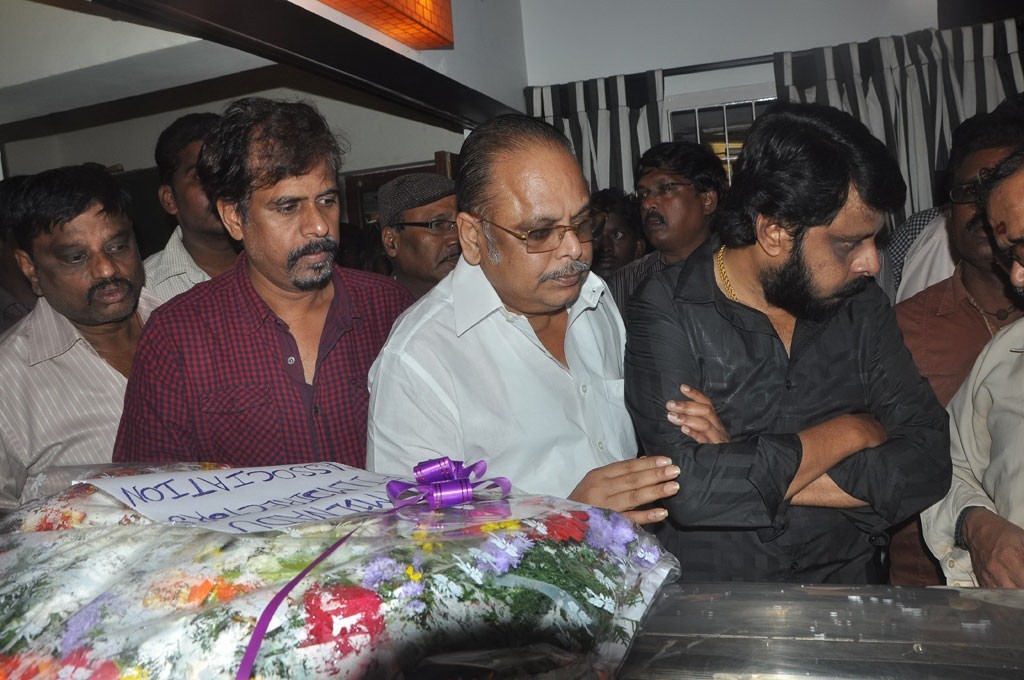 Lyricist Vaali Condolence Photos - 10 / 99 photos