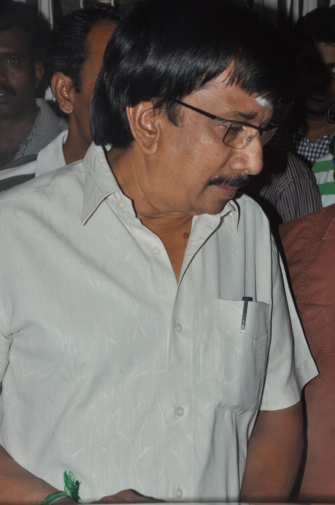 Lyricist Vaali Condolence Photos - 14 / 99 photos