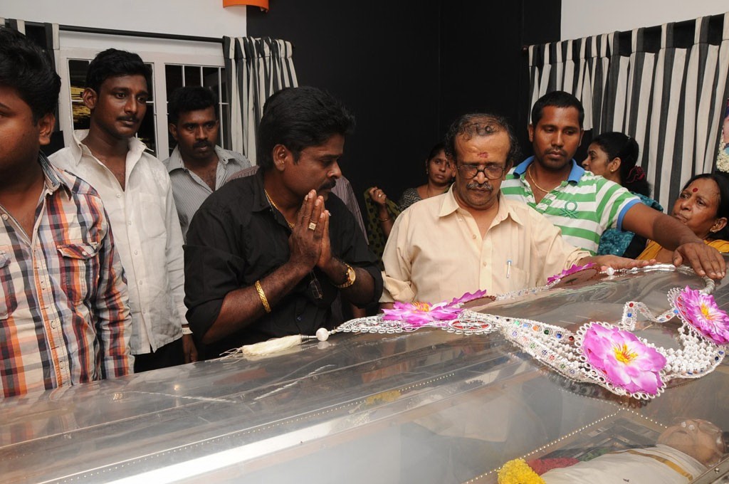 Lyricist Vaali Condolence Photos - 29 / 99 photos