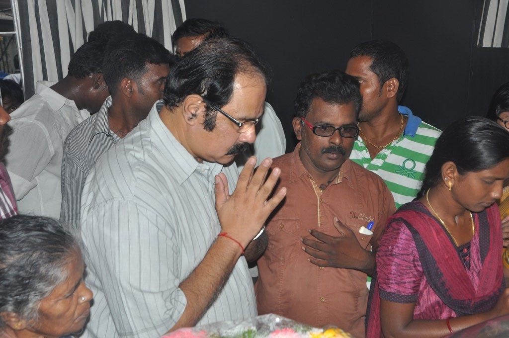 Lyricist Vaali Condolence Photos - 31 / 99 photos
