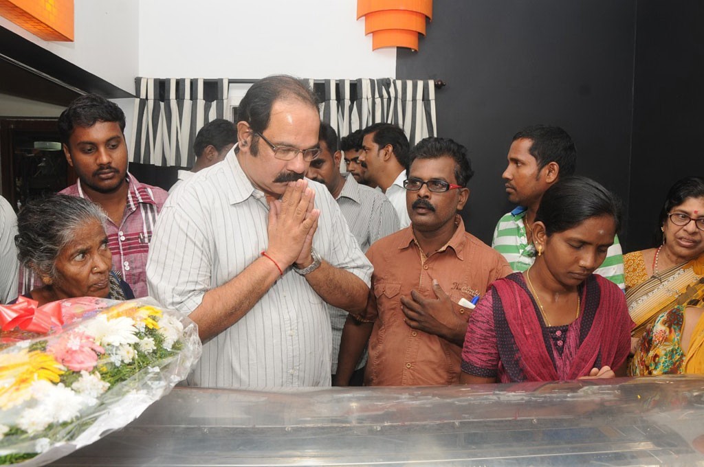 Lyricist Vaali Condolence Photos - 40 / 99 photos