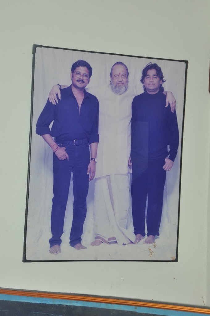 Lyricist Vaali Condolence Photos - 66 / 99 photos