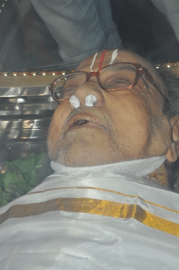 Lyricist Vaali Condolence Photos - 76 / 99 photos