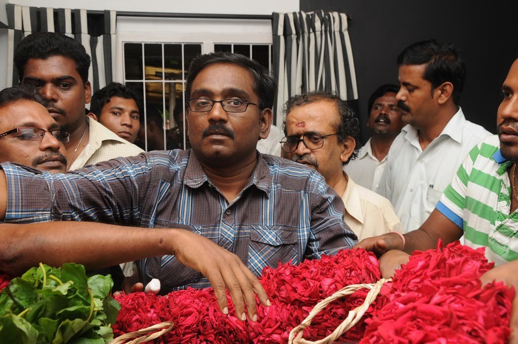 Lyricist Vaali Condolence Photos - 85 / 99 photos