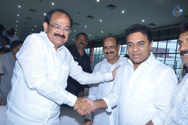M Venkaiah Naidu Atmiya Abhinandana Sabha - 16 / 105 photos