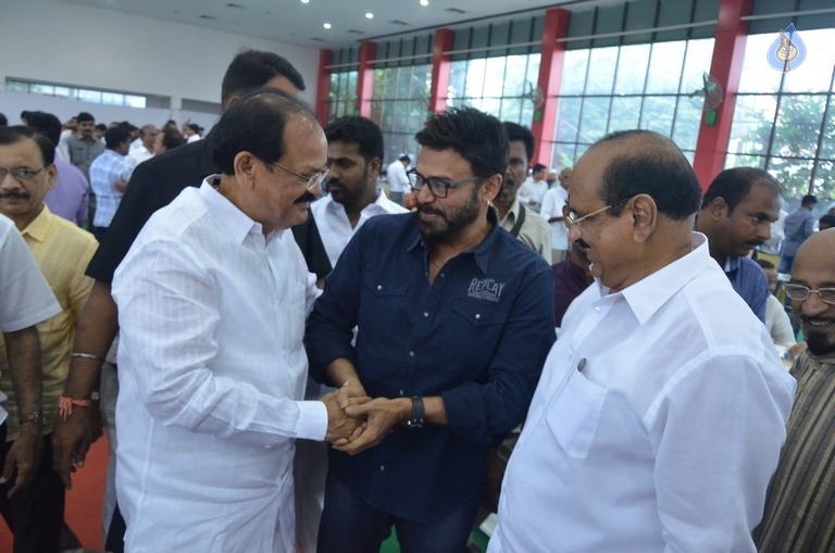 M Venkaiah Naidu Atmiya Abhinandana Sabha - 17 / 105 photos