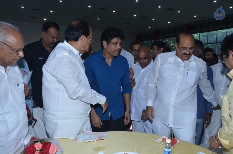 M Venkaiah Naidu Atmiya Abhinandana Sabha - 43 / 105 photos