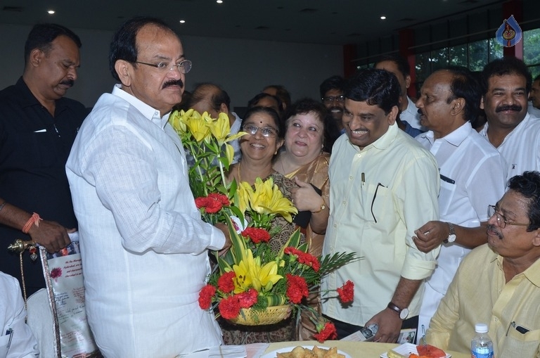 M Venkaiah Naidu Atmiya Abhinandana Sabha - 84 / 105 photos