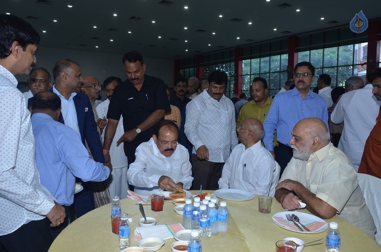 M Venkaiah Naidu Atmiya Abhinandana Sabha - 87 / 105 photos