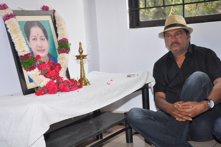 MAA Condoles Jayalalithaa Demise - 13 / 21 photos